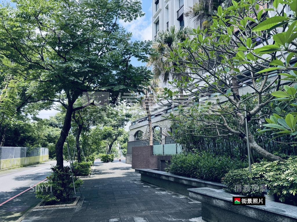 優聖美地高樓附車位房屋室內格局與周邊環境