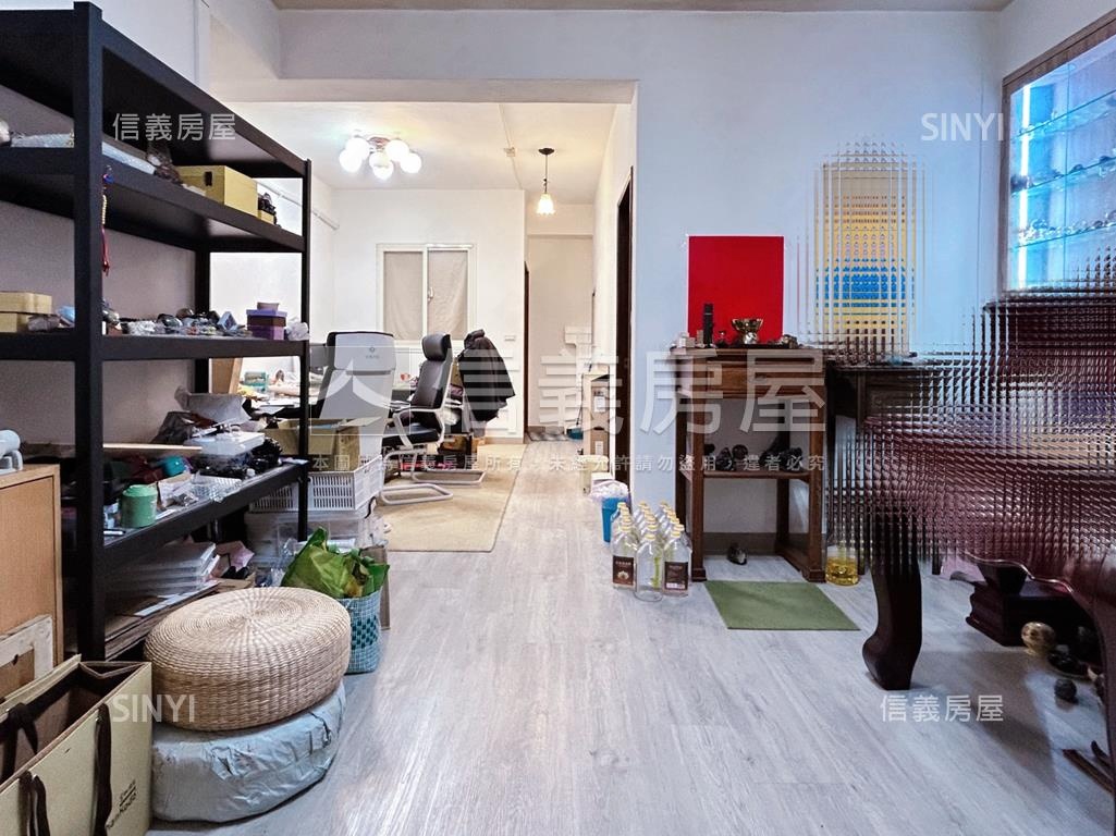 兩房公寓三樓近士林捷運房屋室內格局與周邊環境