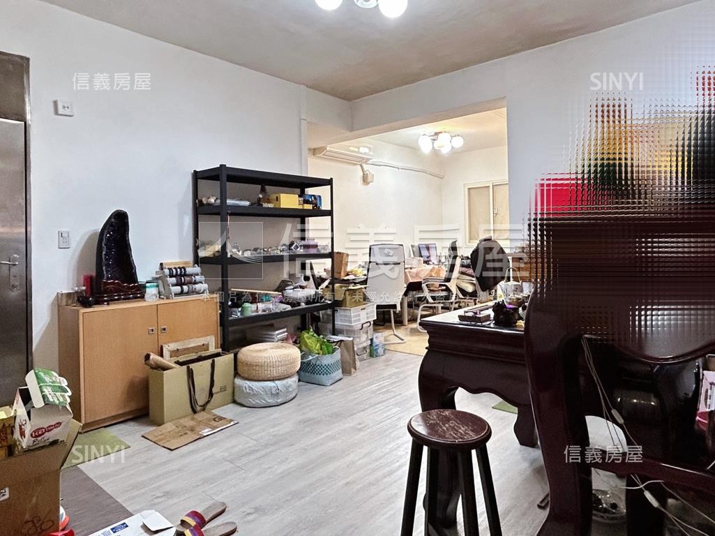 兩房公寓三樓近士林捷運房屋室內格局與周邊環境