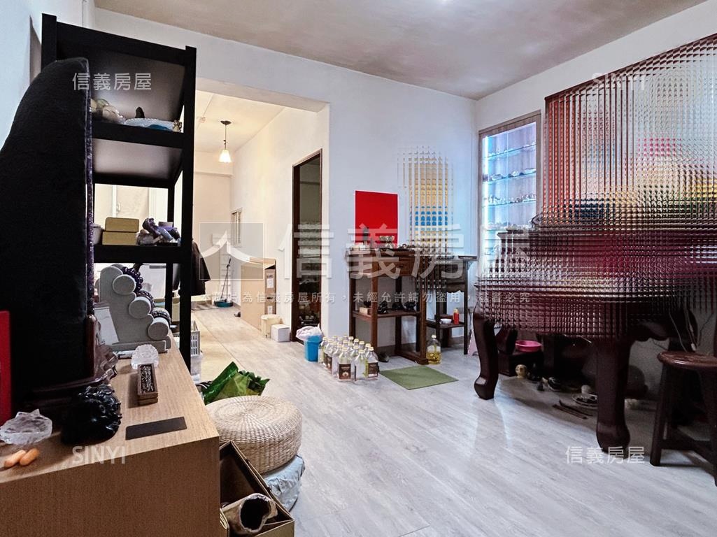 兩房公寓三樓近士林捷運房屋室內格局與周邊環境