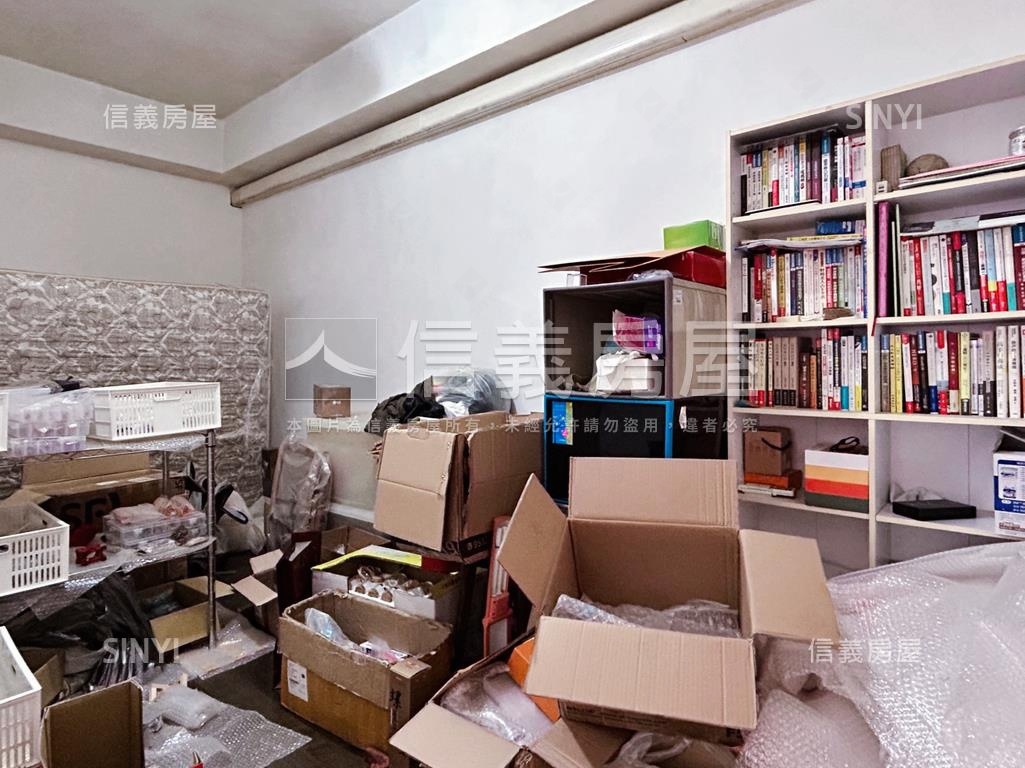 兩房公寓三樓近士林捷運房屋室內格局與周邊環境