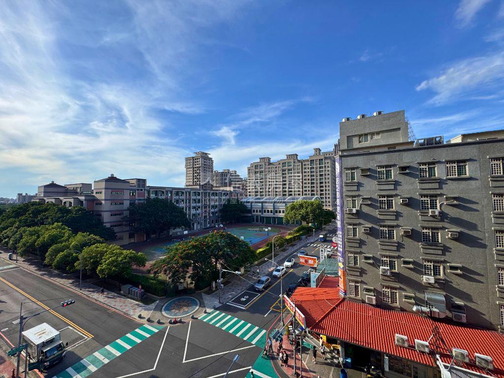 稀有蔚藍海角間明亮大三房房屋室內格局與周邊環境