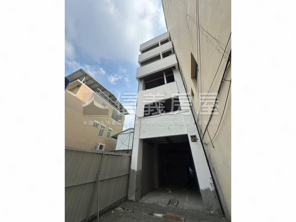 近捷運站３年內未入住透天房屋室內格局與周邊環境