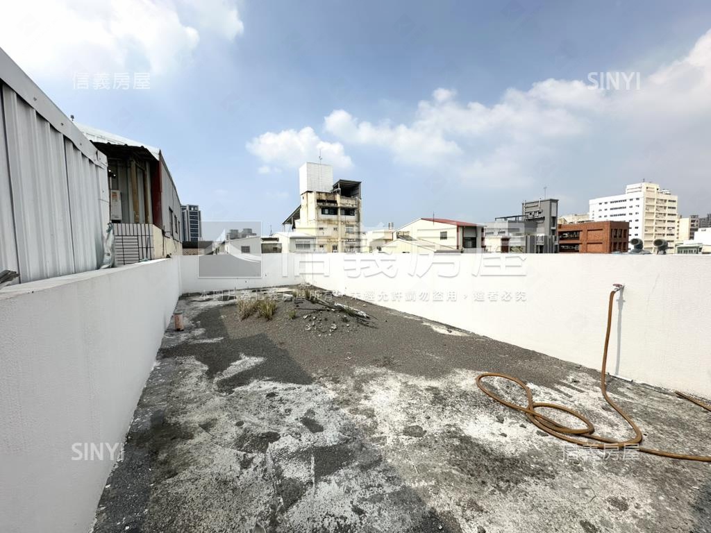 近捷運站３年內未入住透天房屋室內格局與周邊環境