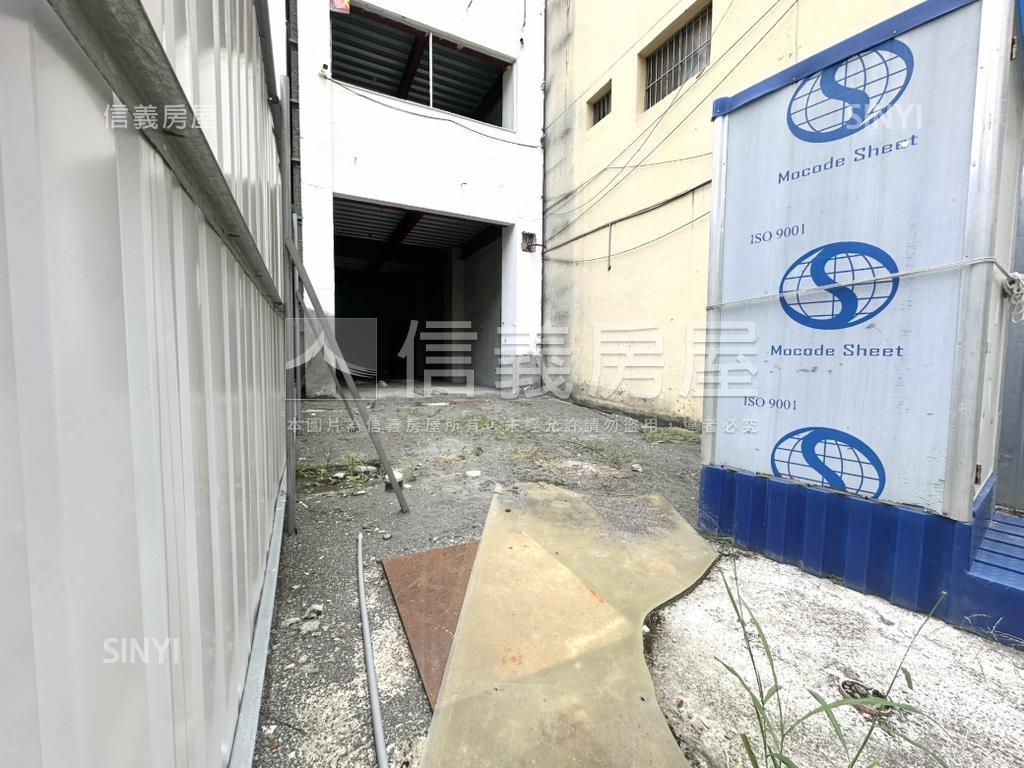 近捷運站３年內未入住透天房屋室內格局與周邊環境