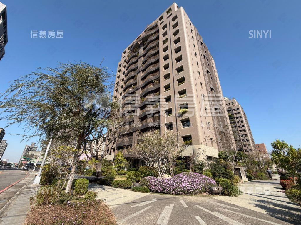 龍寶悅臻邸雙平面車位房屋室內格局與周邊環境