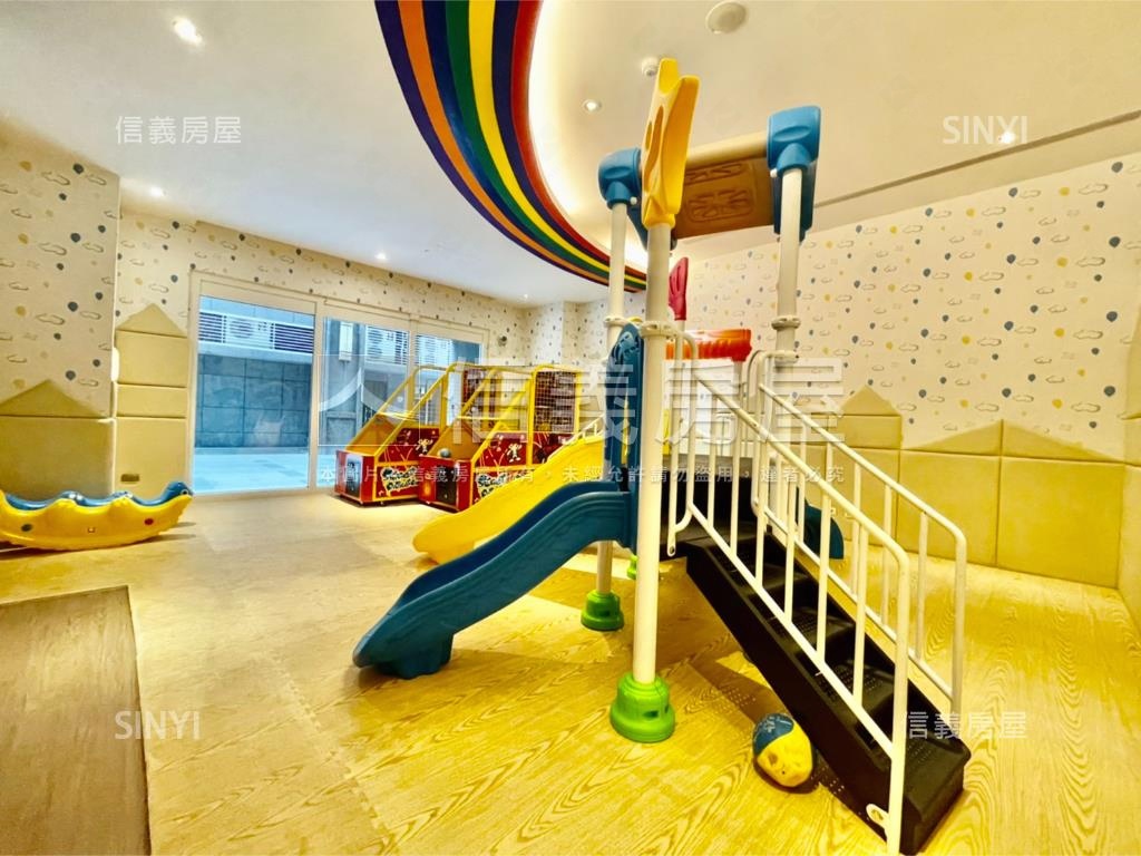 陽光公園高樓辦公綠意景觀房屋室內格局與周邊環境