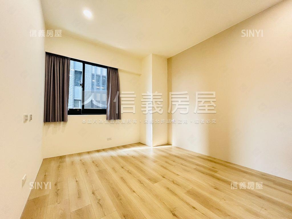 近捷運三和國中站平面車位房屋室內格局與周邊環境