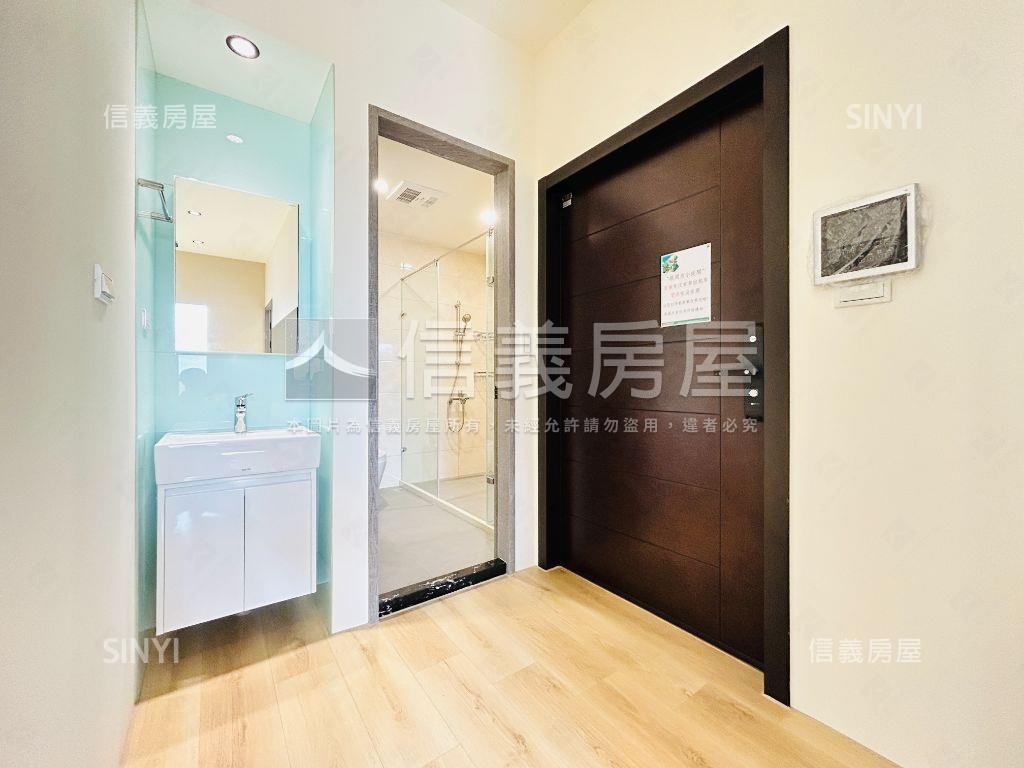 近捷運三和國中站平面車位房屋室內格局與周邊環境