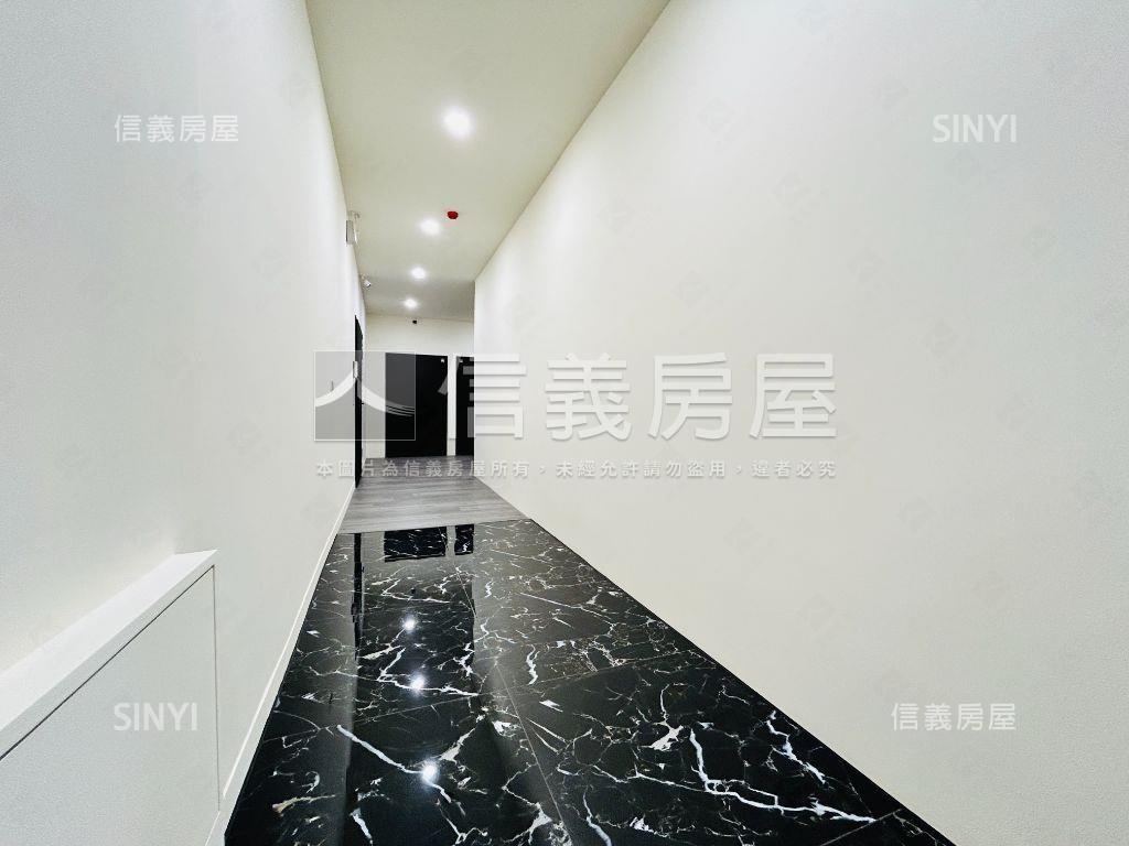 近捷運三和國中站平面車位房屋室內格局與周邊環境