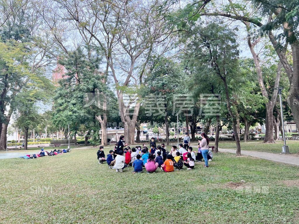 北屯一點利旁精裝三房車位房屋室內格局與周邊環境