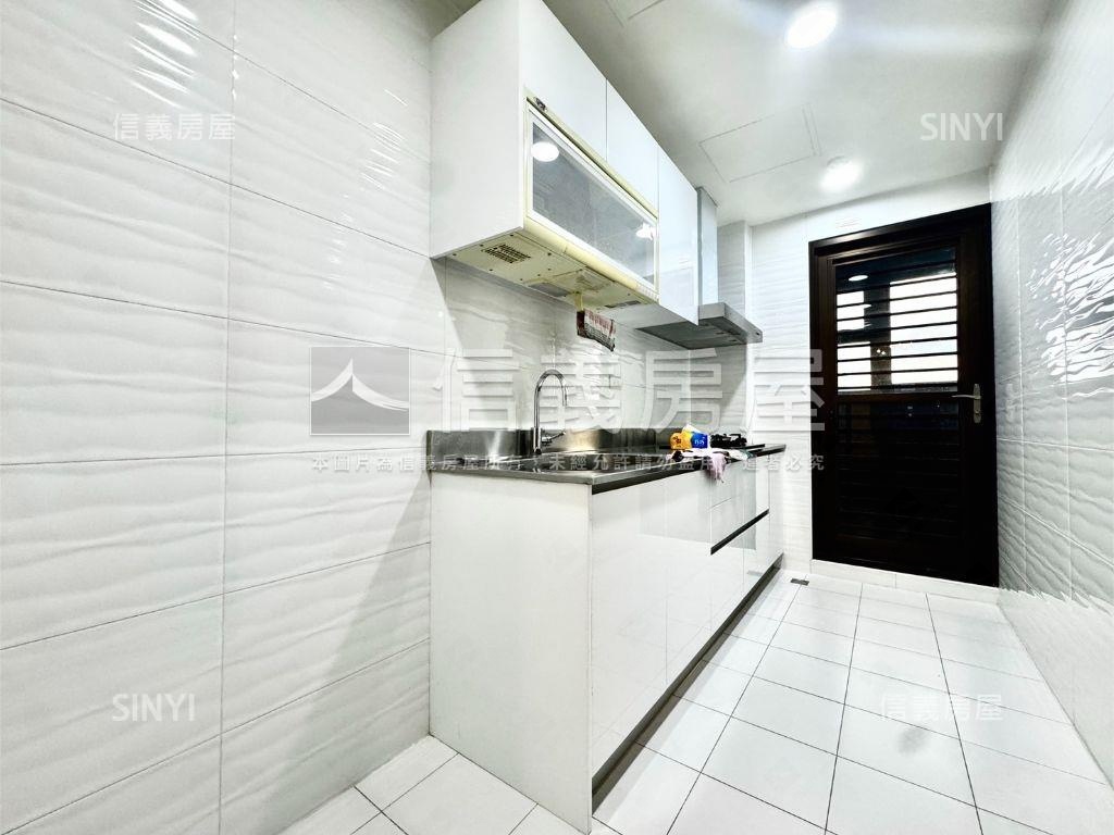 皇翔大四房雙車位精美裝潢房屋室內格局與周邊環境