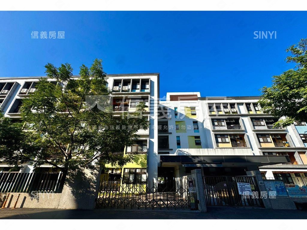 近綠線捷運美裝四房車位房屋室內格局與周邊環境