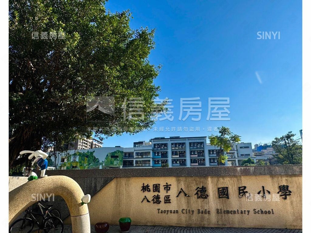 近綠線捷運美裝四房車位房屋室內格局與周邊環境