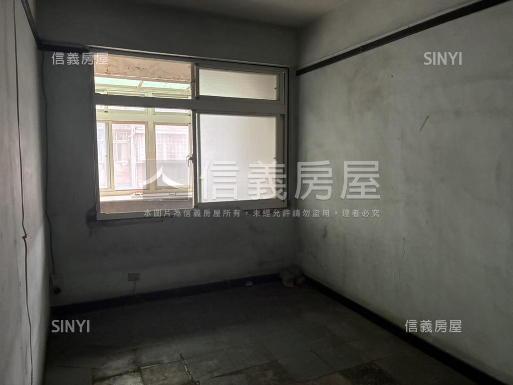 信義區永春站靜巷內梯頂佳房屋室內格局與周邊環境