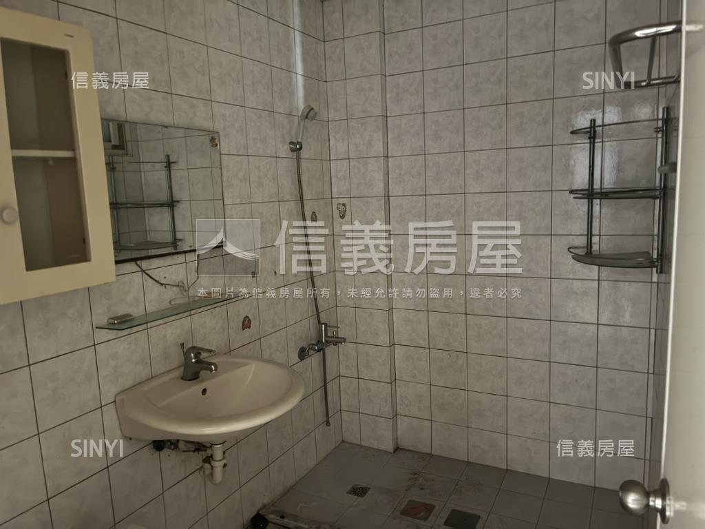 信義區永春站靜巷內梯頂佳房屋室內格局與周邊環境