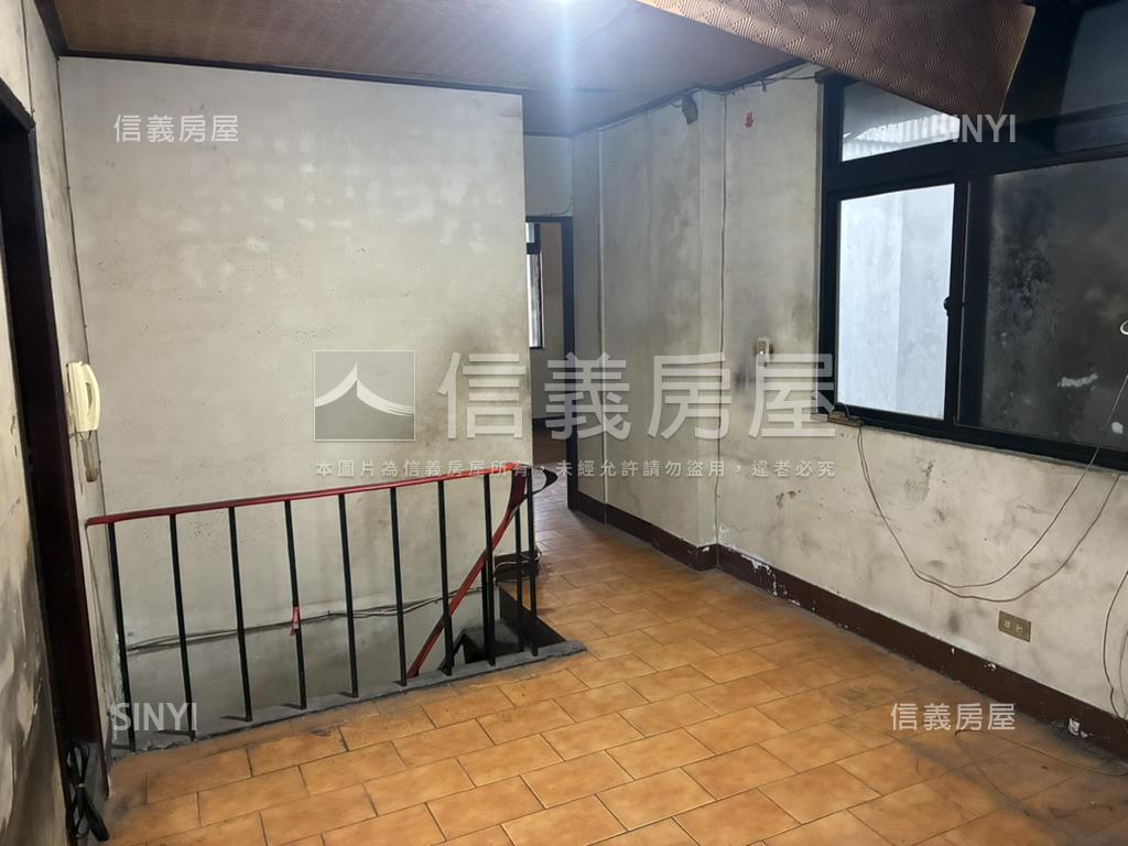 信義區永春站靜巷內梯頂佳房屋室內格局與周邊環境