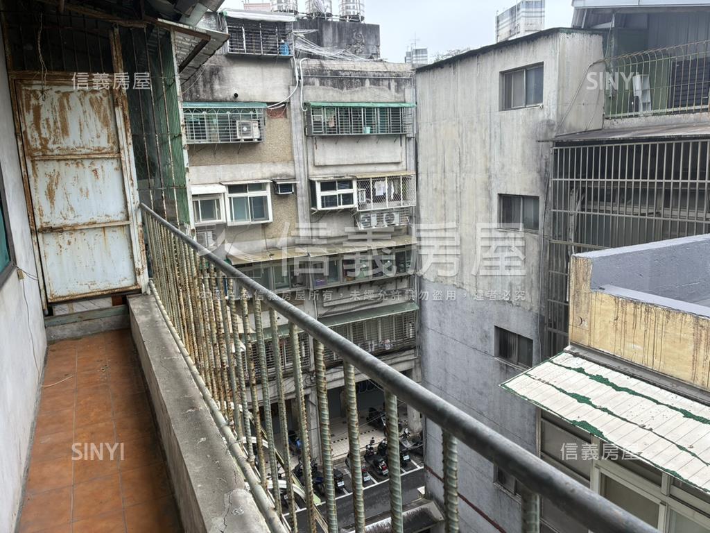 信義區永春站靜巷內梯頂佳房屋室內格局與周邊環境