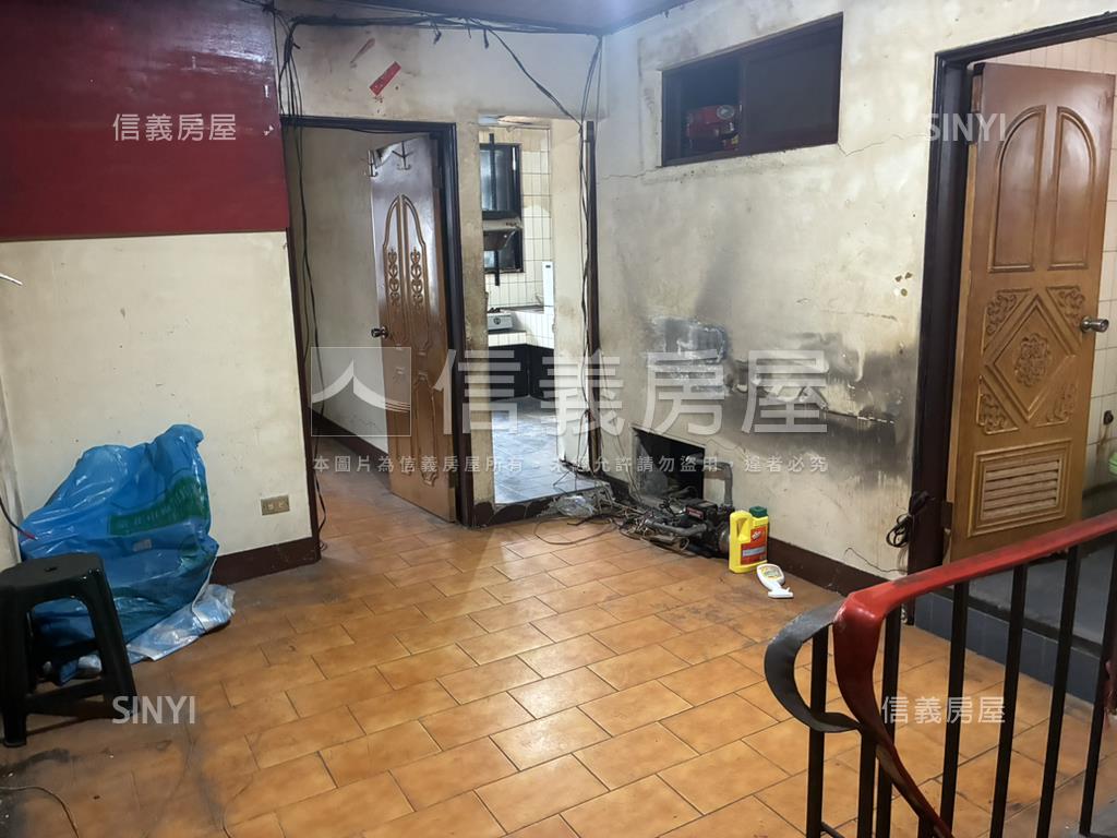 信義區永春站靜巷內梯頂佳房屋室內格局與周邊環境