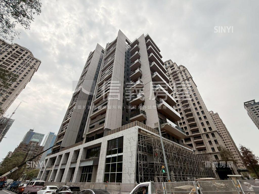 急售紀汎希兩房兩衛平車房屋室內格局與周邊環境