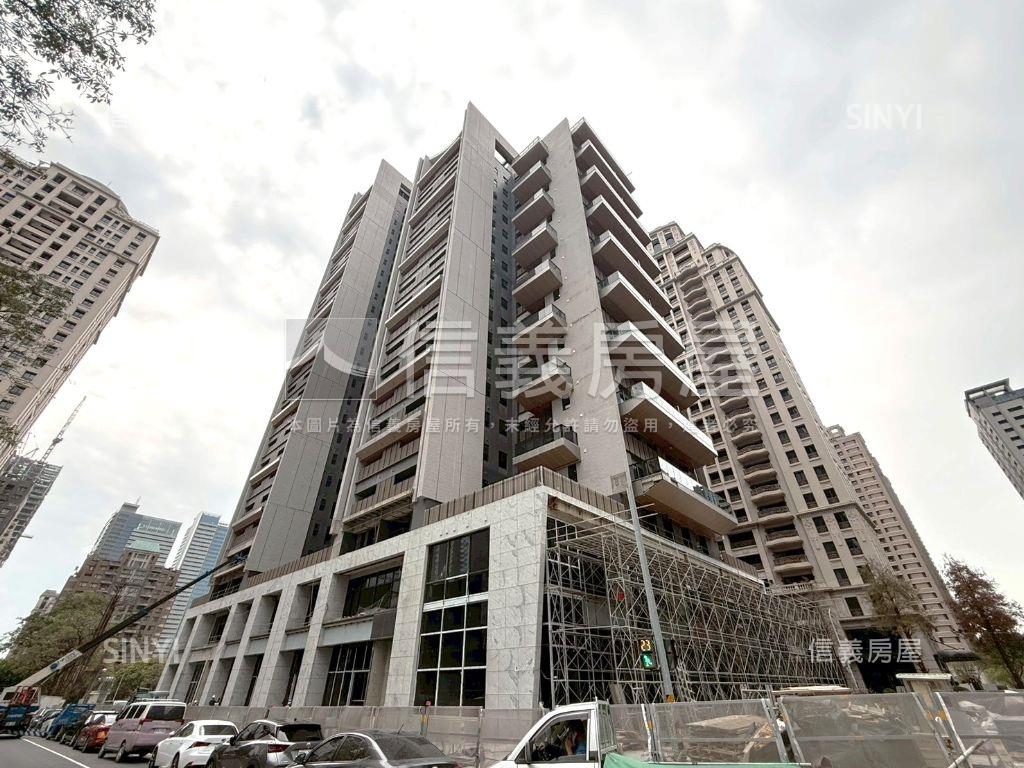 急售紀汎希兩房兩衛平車房屋室內格局與周邊環境