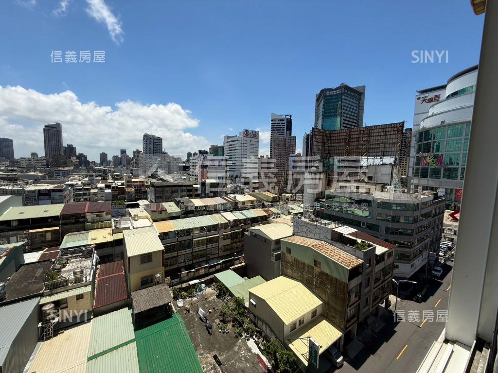 大遠百旁景觀優越捷運宅房屋室內格局與周邊環境