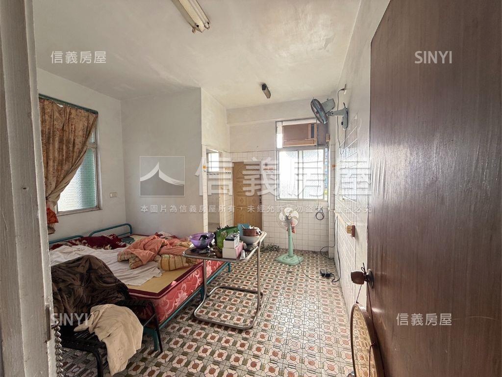 建國巷藏低總價透天宅房屋室內格局與周邊環境