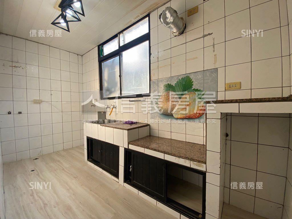 低總價方正採光三樓美寓房屋室內格局與周邊環境