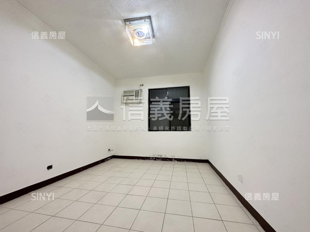 近捷運大坪林一樓房屋室內格局與周邊環境