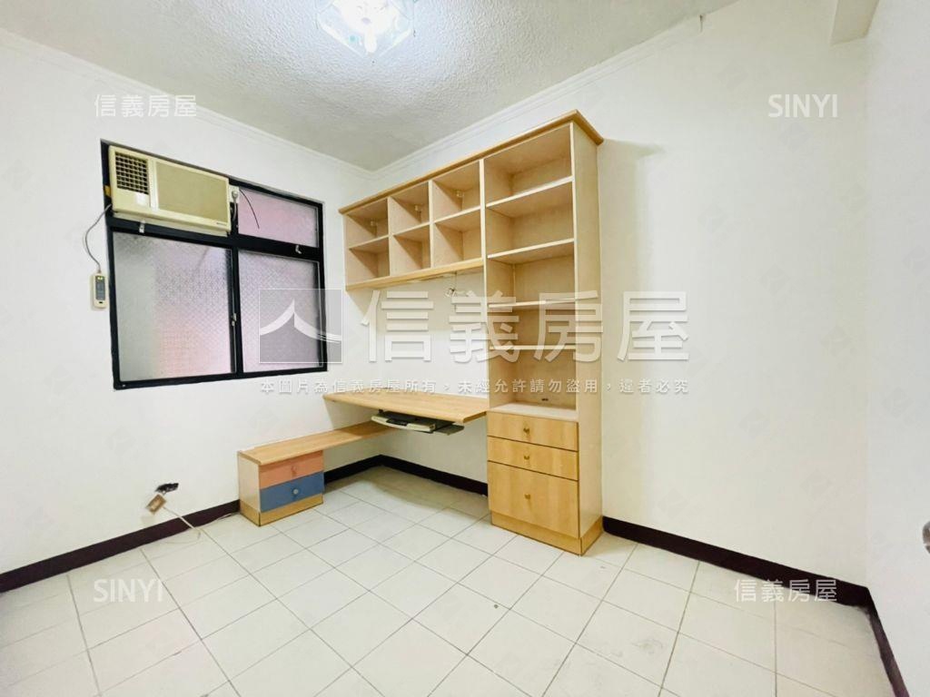 近捷運大坪林一樓房屋室內格局與周邊環境