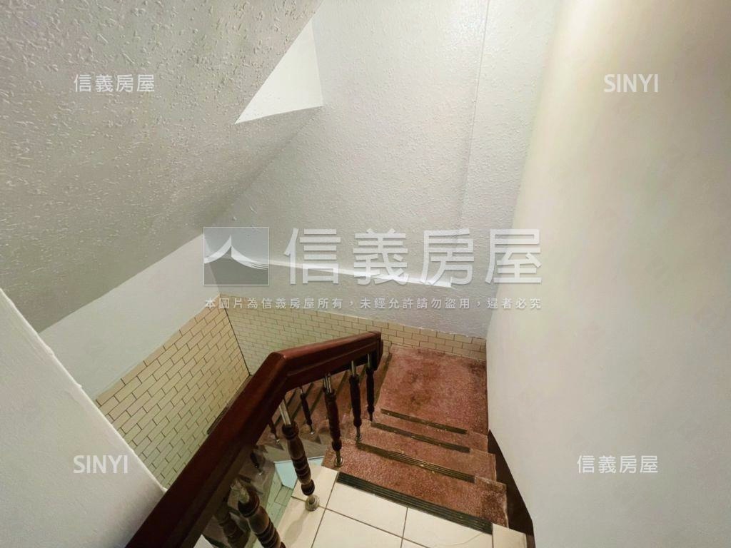 近捷運大坪林一樓房屋室內格局與周邊環境