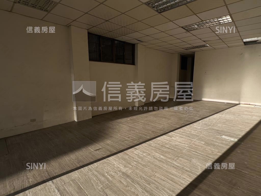 正光街近交流道靓店面房屋室內格局與周邊環境