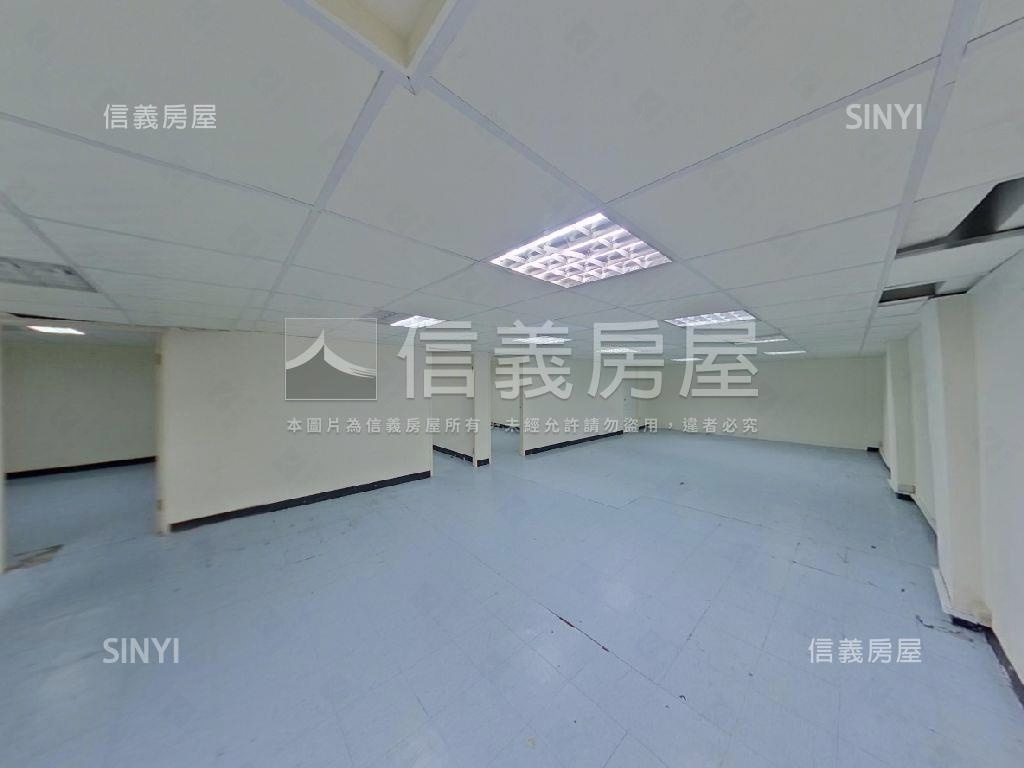 正光街近交流道靓店面房屋室內格局與周邊環境