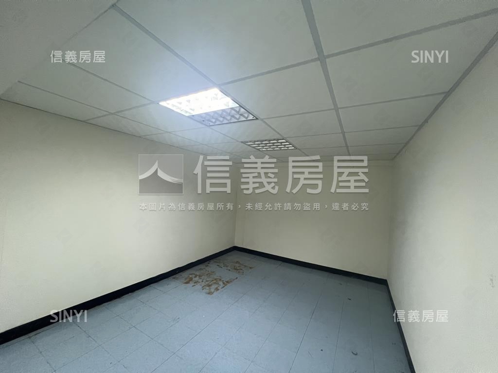 正光街近交流道靓店面房屋室內格局與周邊環境