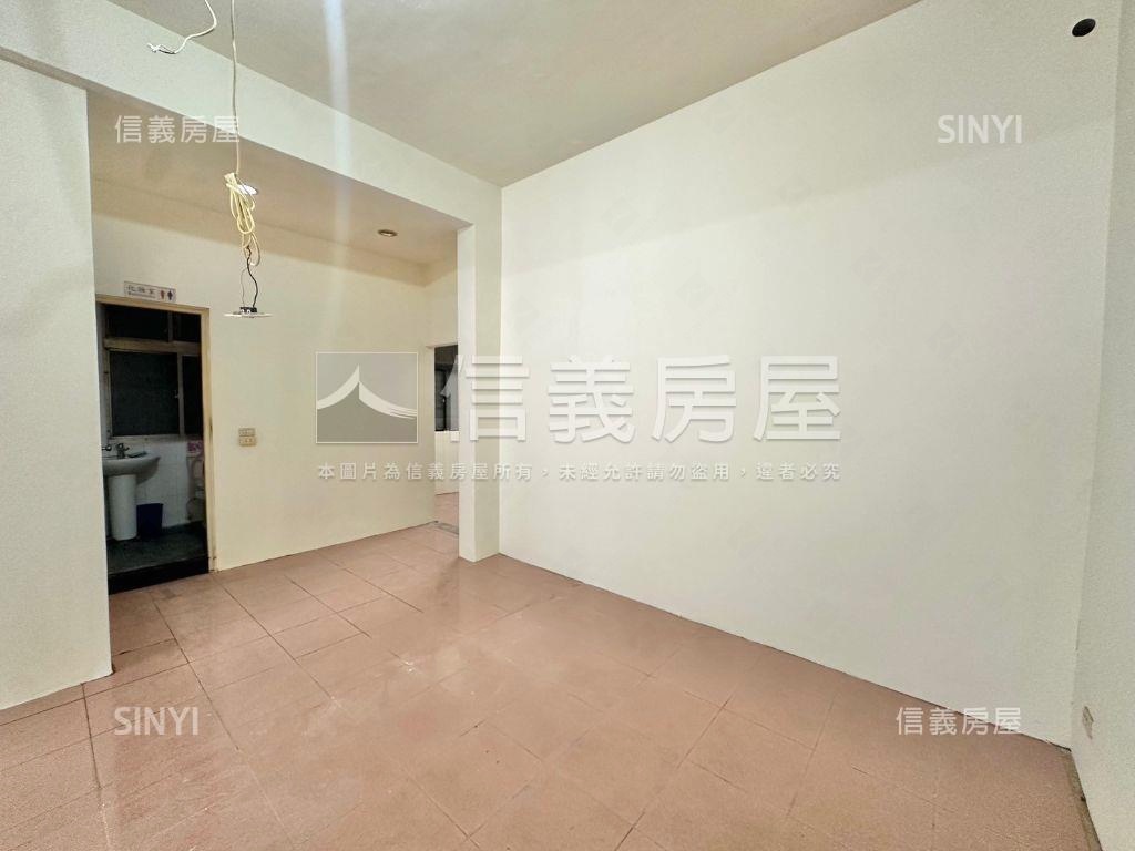 近醒吾工六路收租金店面房屋室內格局與周邊環境