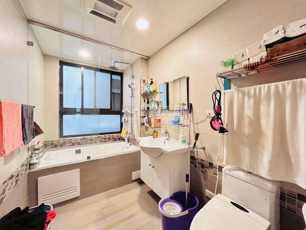 許願墅百坪採光美透天房屋室內格局與周邊環境