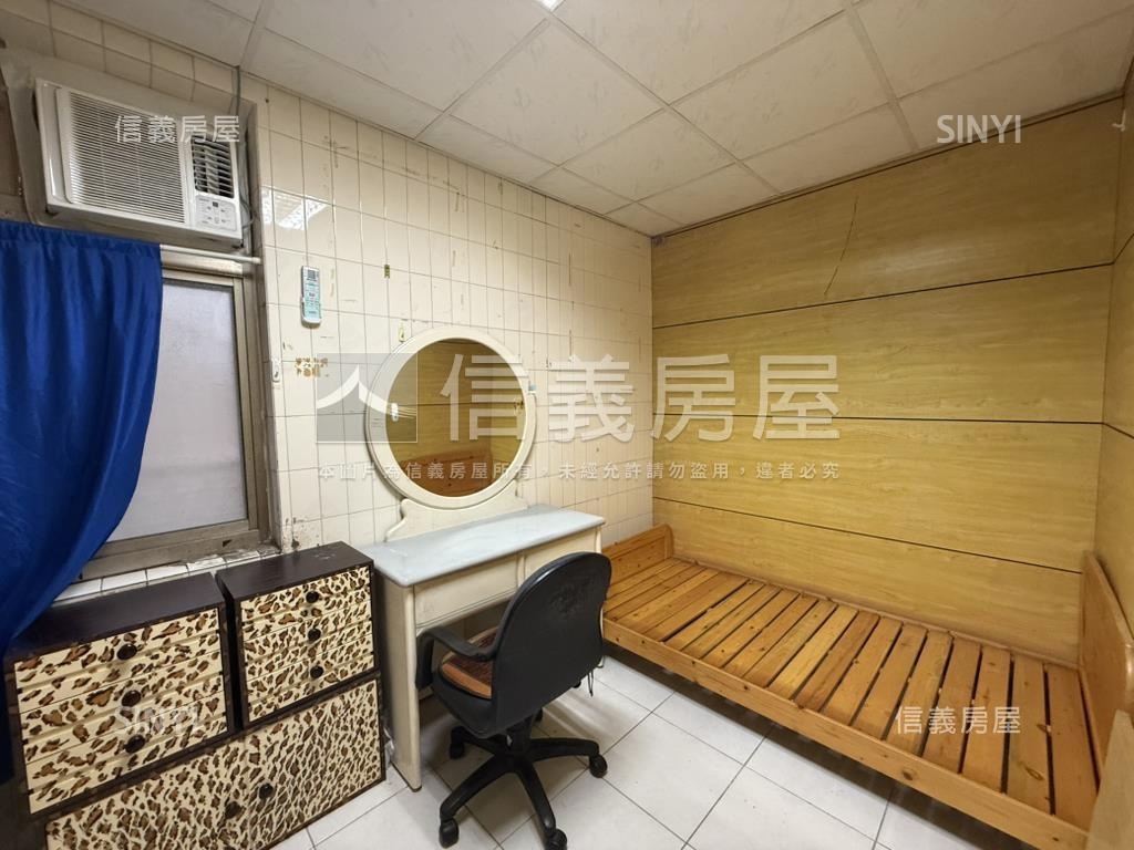 膝蓋救星公寓三樓房屋室內格局與周邊環境