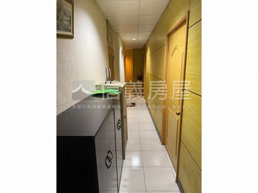 膝蓋救星公寓三樓房屋室內格局與周邊環境