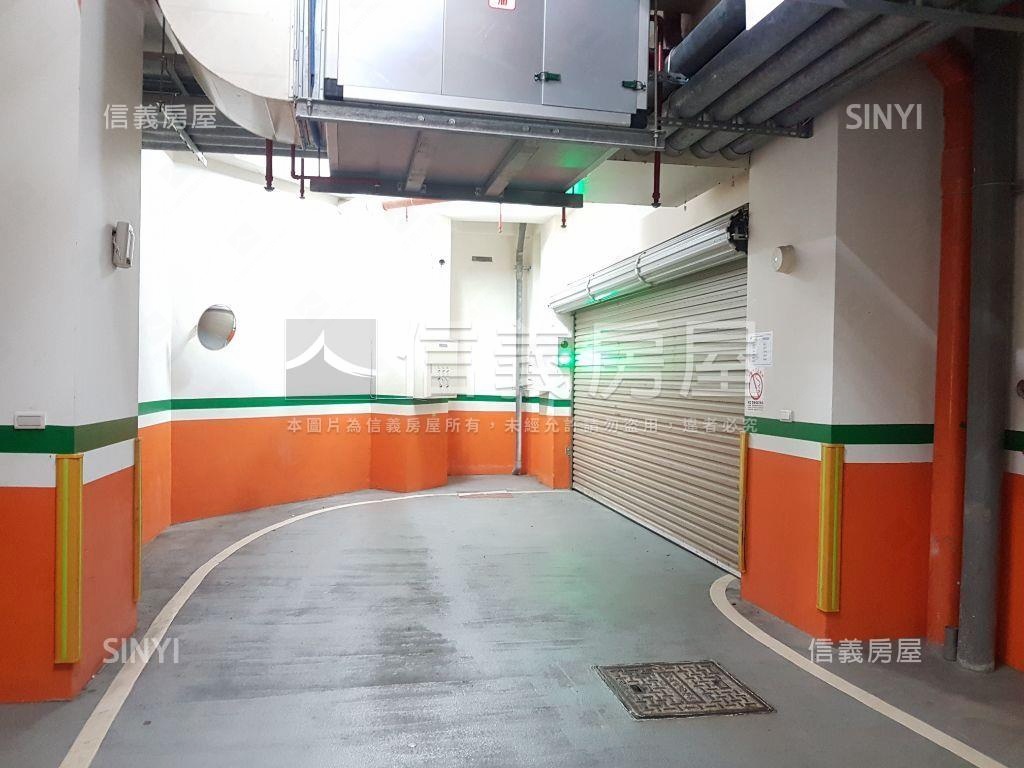 專任吉祥尊邸精美屋附車位房屋室內格局與周邊環境