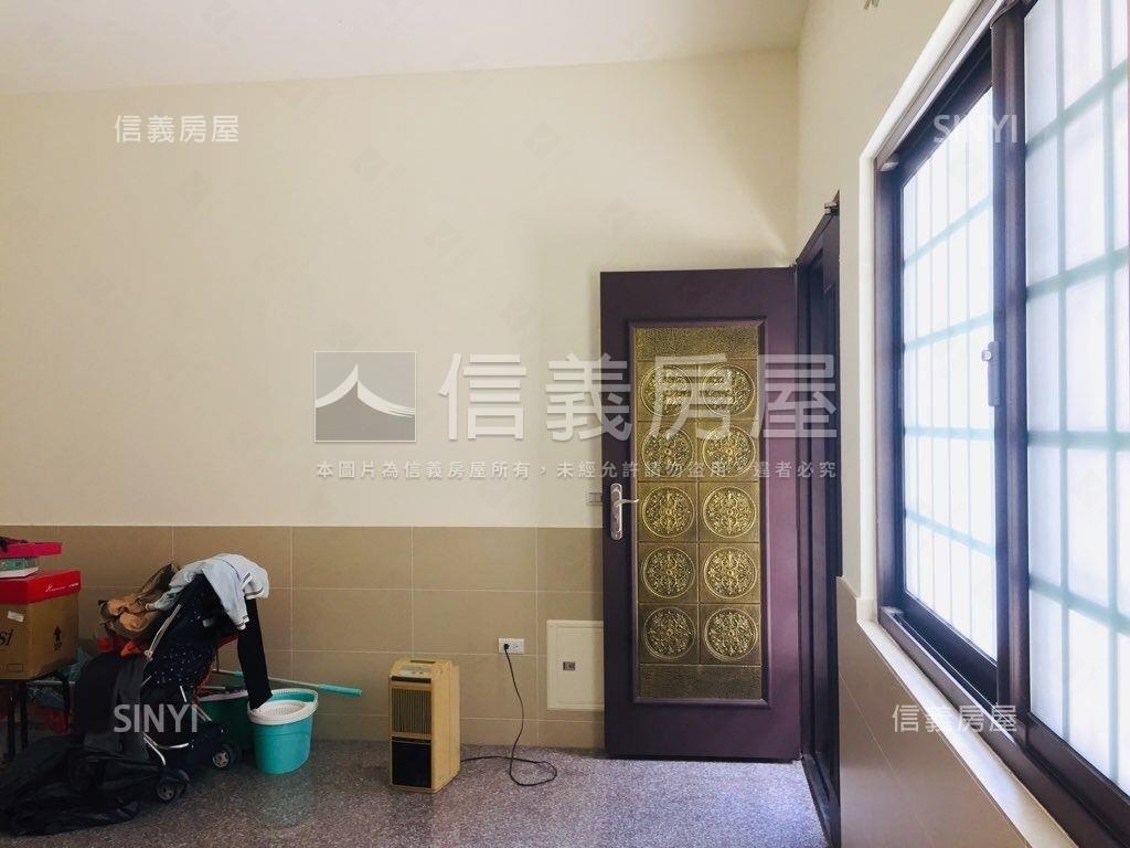 香山田字孝親透天房屋室內格局與周邊環境
