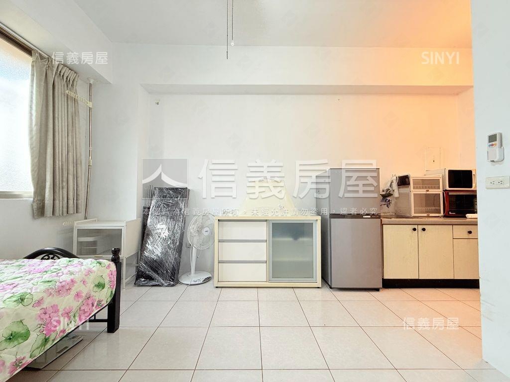 專任中華大學電梯套房房屋室內格局與周邊環境