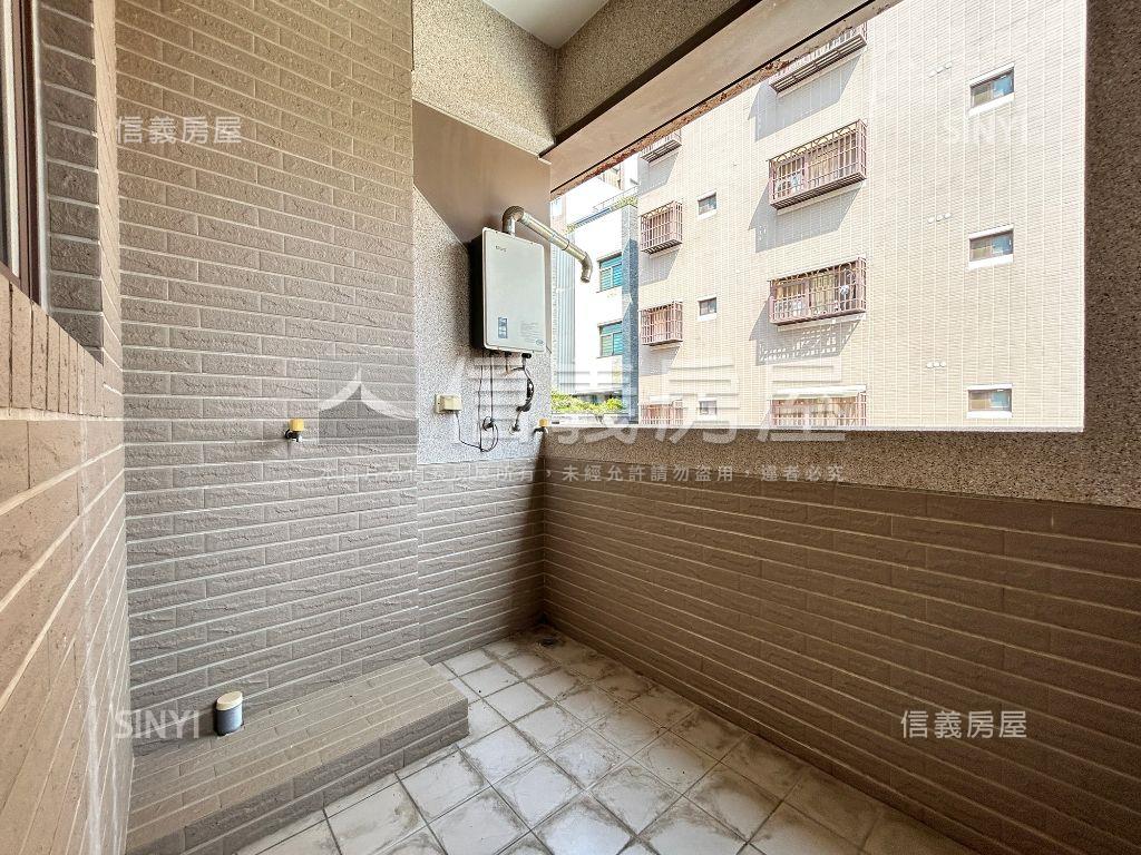 保安公園旁大面寬角間別墅房屋室內格局與周邊環境