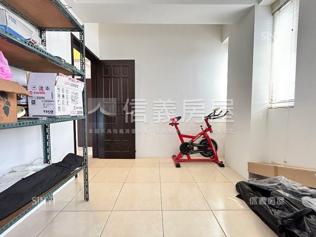 保安公園旁大面寬角間別墅房屋室內格局與周邊環境