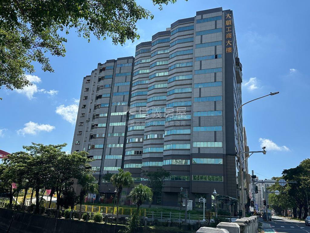 大順工商大樓稀有廠辦房屋室內格局與周邊環境
