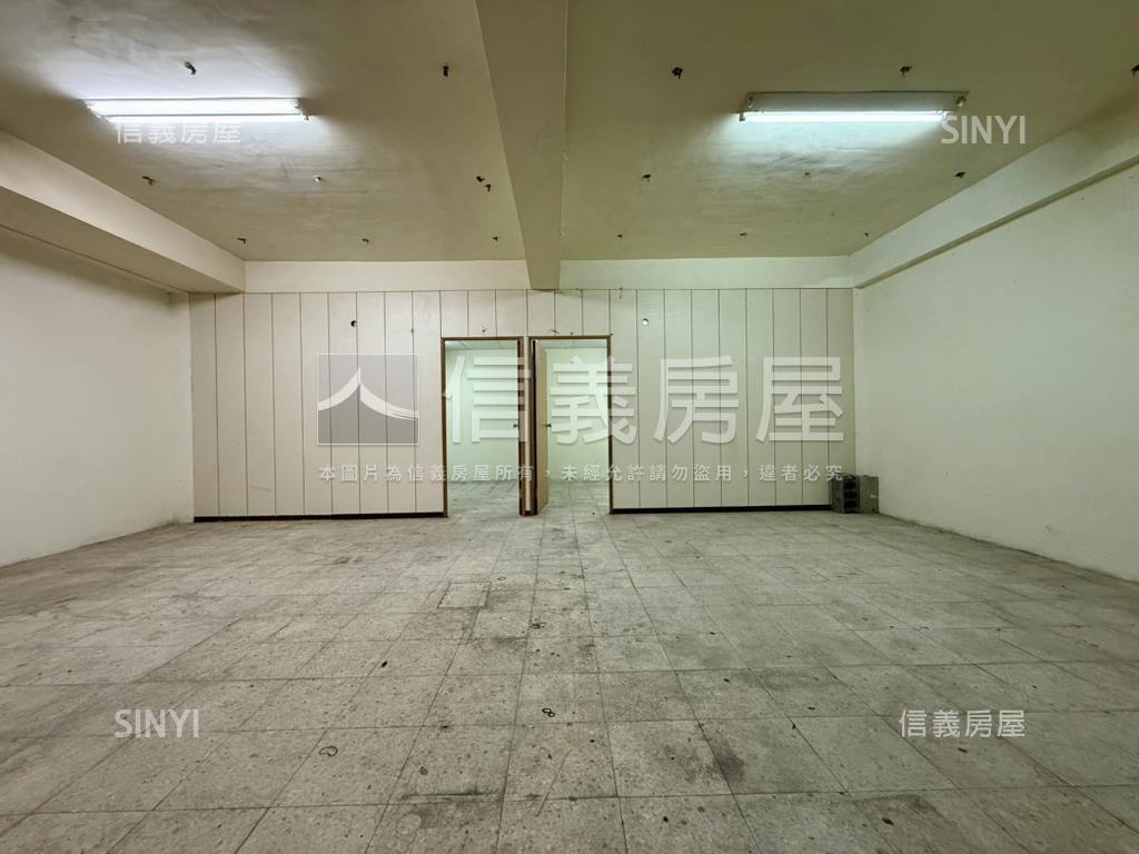 近逢甲商圈雙店面房屋室內格局與周邊環境