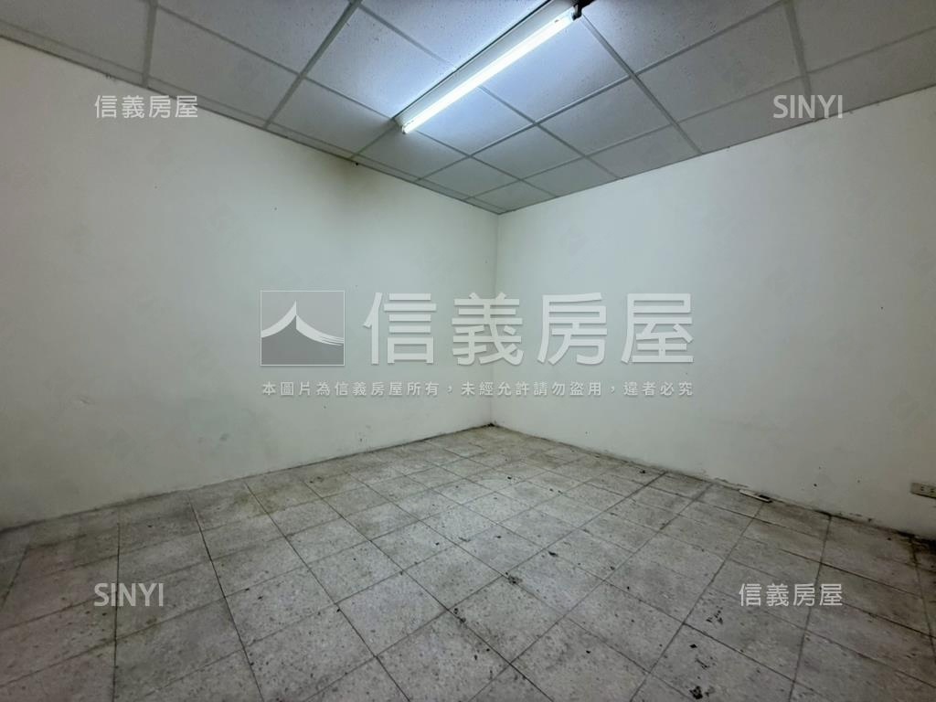 近逢甲商圈雙店面房屋室內格局與周邊環境