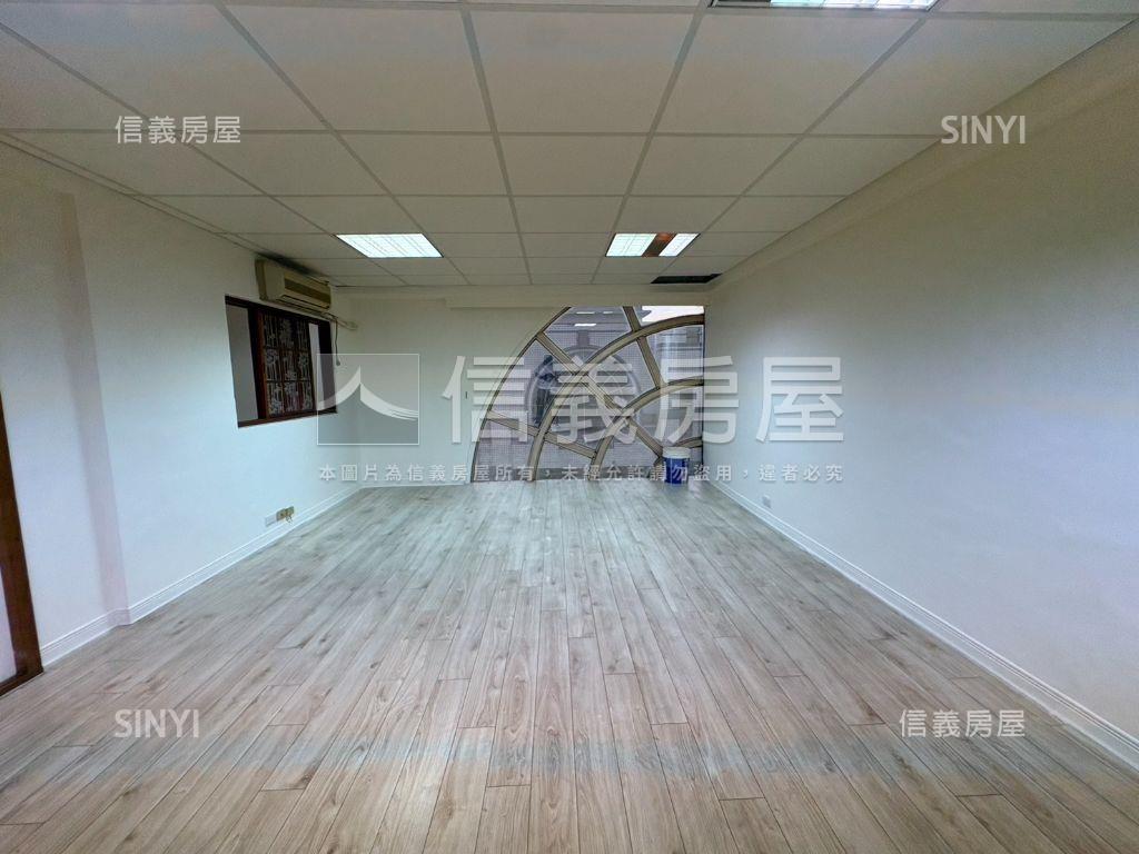 近中原！大空間採光樓中樓房屋室內格局與周邊環境