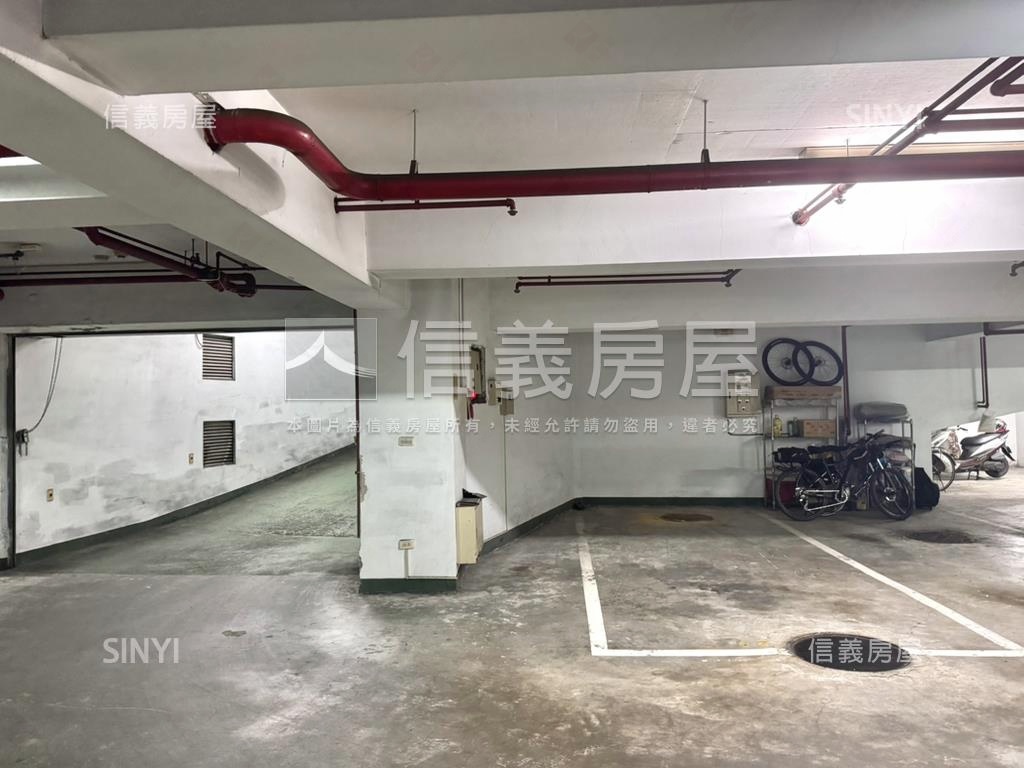 七期三房平車房屋室內格局與周邊環境