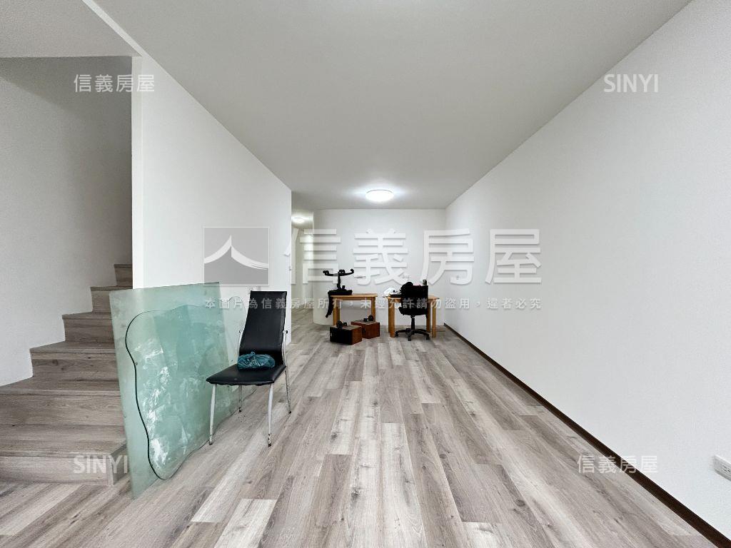 萬大路美妝２樓＋頂加房屋室內格局與周邊環境