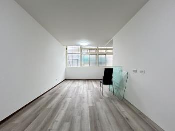 萬大路美妝２樓＋頂加